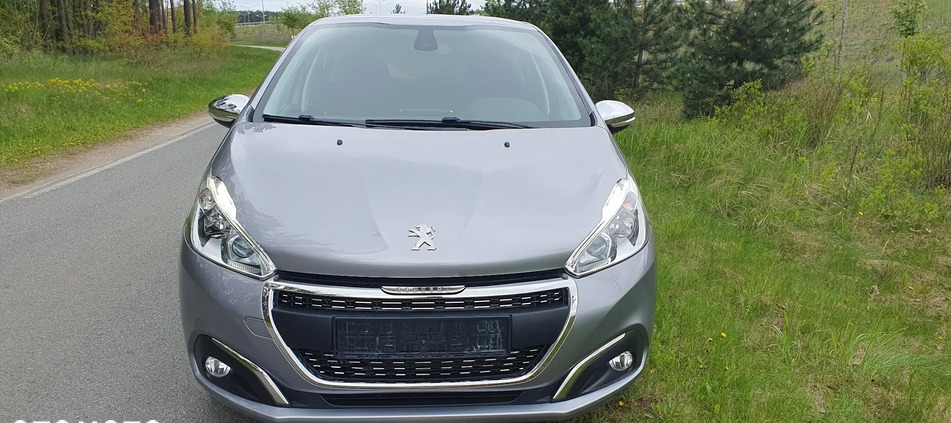 Peugeot 208 cena 36600 przebieg: 86900, rok produkcji 2019 z Strzyżów małe 742